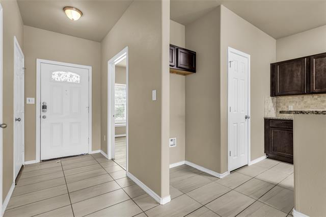 Building Photo - 2029 Shady Glen Trail