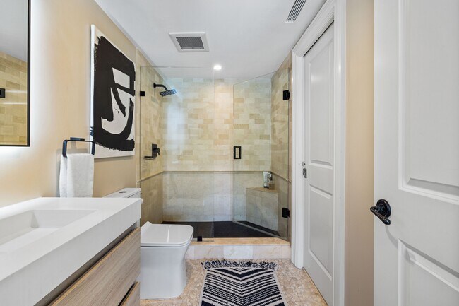 Building Photo - 2774 S Ocean Blvd