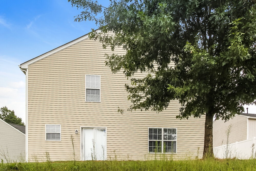 Building Photo - 8525 Emerald Fern Way