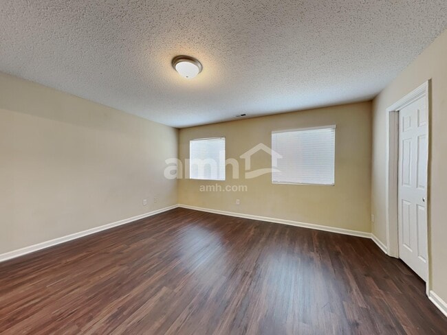 Building Photo - 3345 Wiliton Way