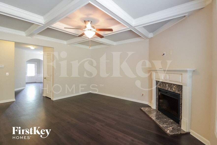 Building Photo - 7391 Silk Tree Pointe