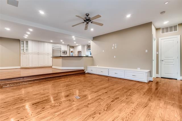 Building Photo - 4525 Bordeaux Ave