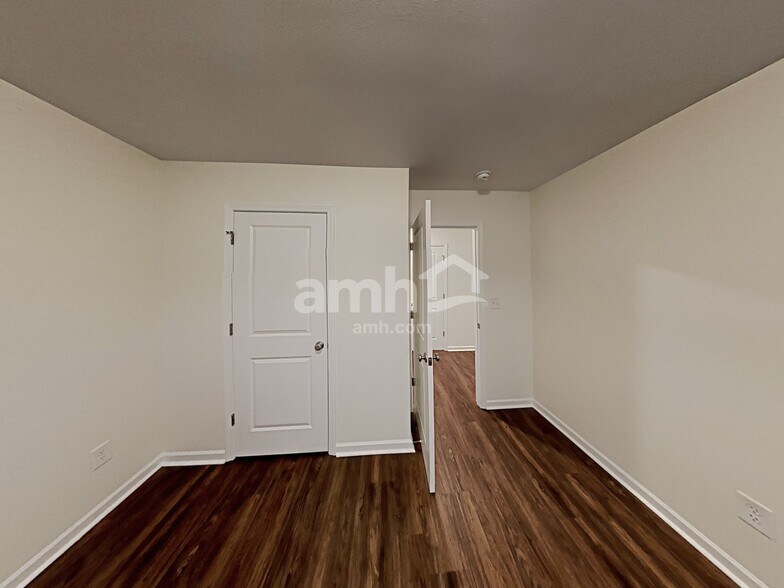 Building Photo - 93 Shelby Ct