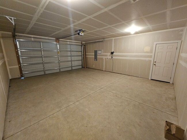 Building Photo - New build! October rent free