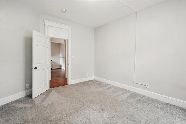 Building Photo - 150 Seaton Pl NW
