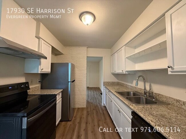 Building Photo - 17930 SE Harrison St