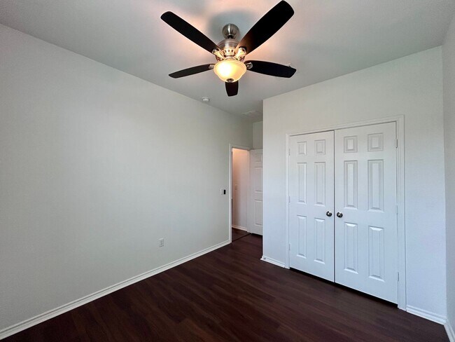 Building Photo - 9117 Southwick Dr