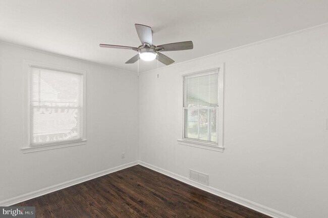 Building Photo - 8723 Lackawanna Ave