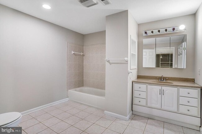 Building Photo - 710 Parrish Farm Ln
