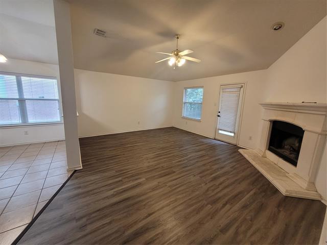 Building Photo - 443 Sonoma Dr