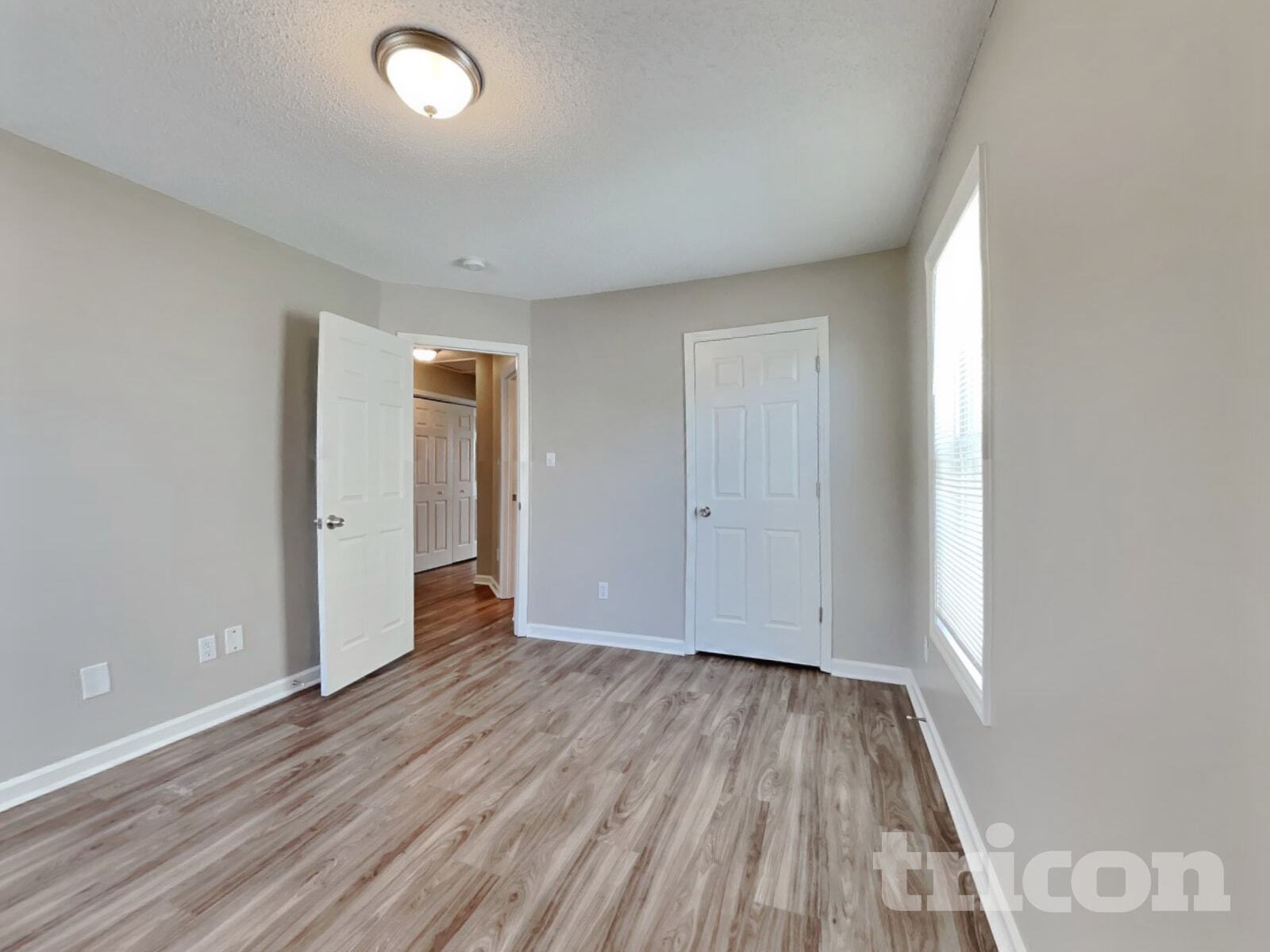 Building Photo - 5169 Parkerwood Dr