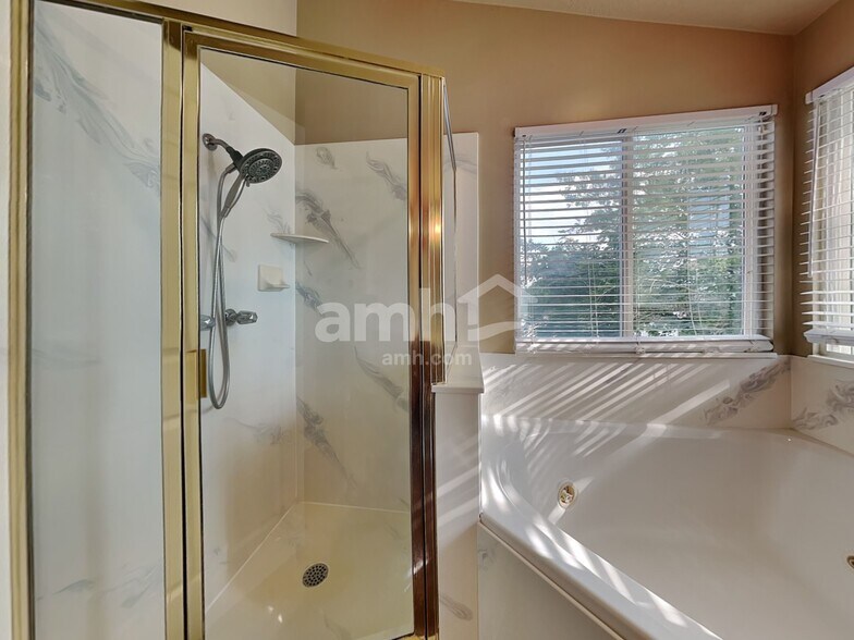 Building Photo - 8706 S Pebble Crest Way