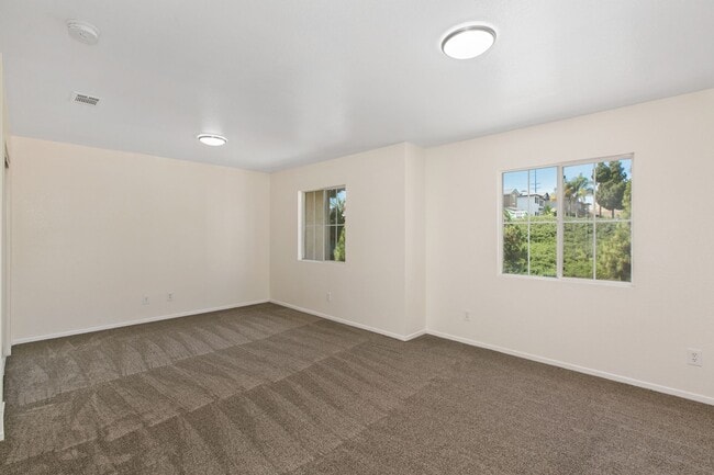 Building Photo - NEWLY RENOVATED! Central A/C, 2-Car Garage...