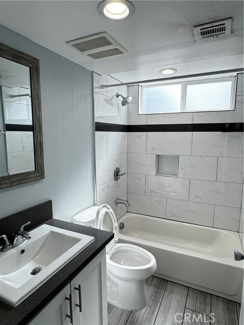 Building Photo - 433 E 30th St