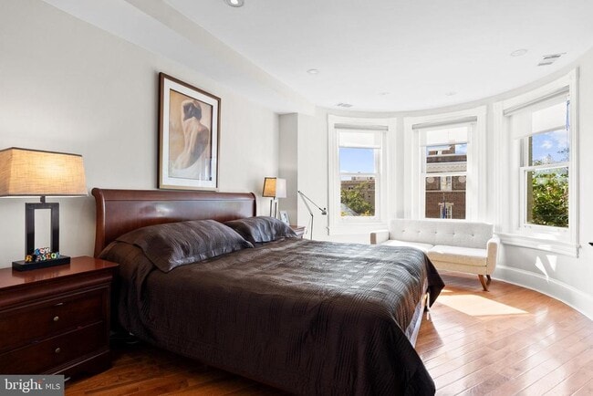 Building Photo - 2131 S St NW