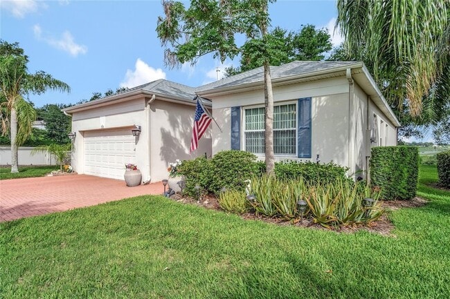 Building Photo - 2500 Castle Pines St