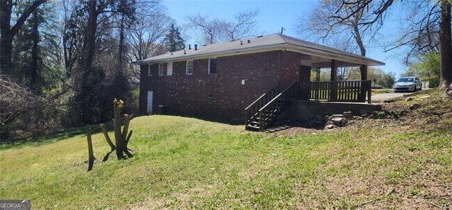 Building Photo - 6007 Brookdale Ln SW