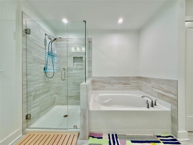 Building Photo - 3937 Acer Ct