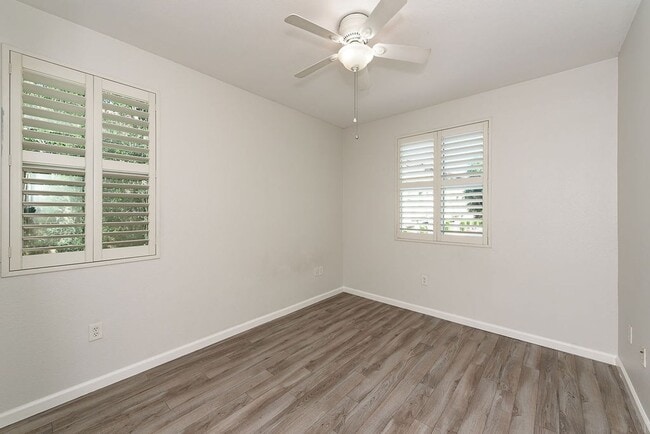 Building Photo - Serenity and Luxury Abound in Eastlake!