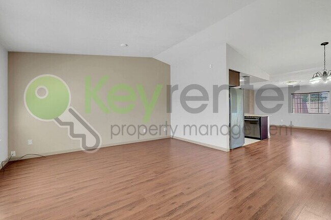 Building Photo - 7137 Reyn Oaks Way