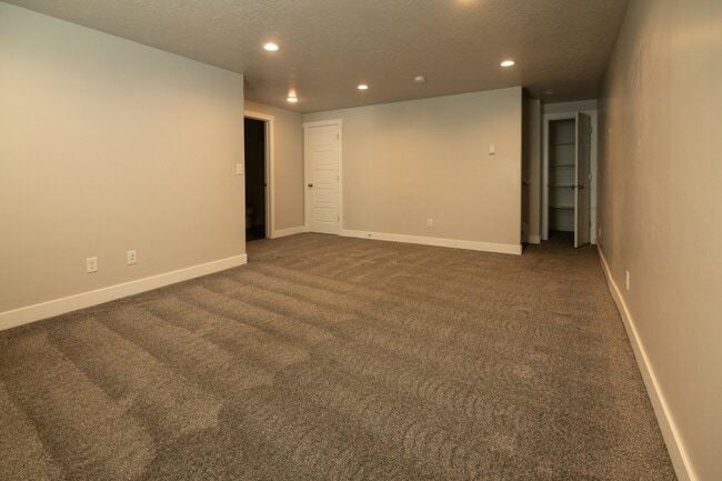 Building Photo - 4156 S 2825 W