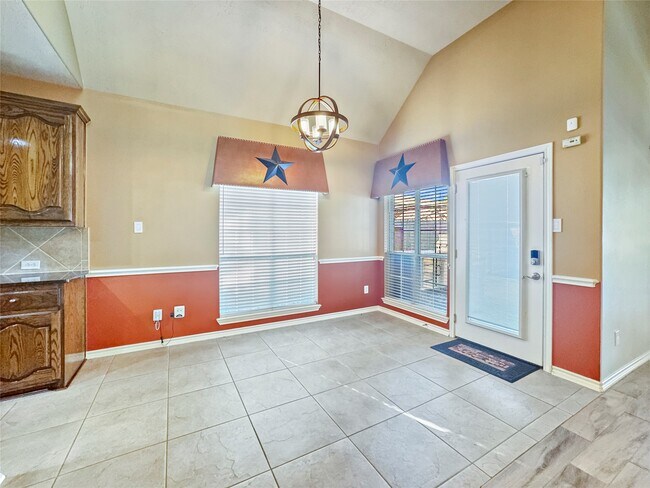 Building Photo - 25619 Canyon Crossing Dr