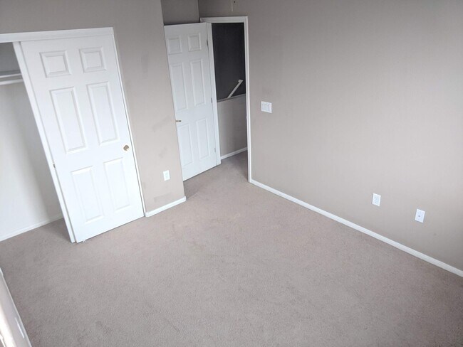Building Photo - 10230 Deerfield Beach Ave