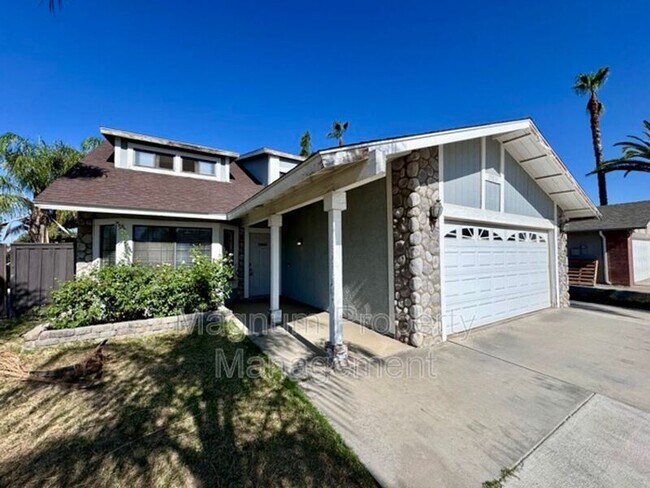 Building Photo - 29813 Park City Ave