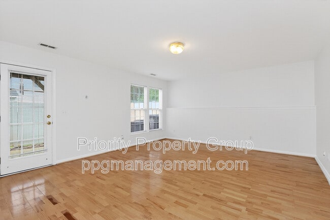 Building Photo - 12304 Verdant Ct