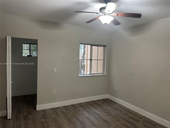 Building Photo - 2520 Centergate Dr