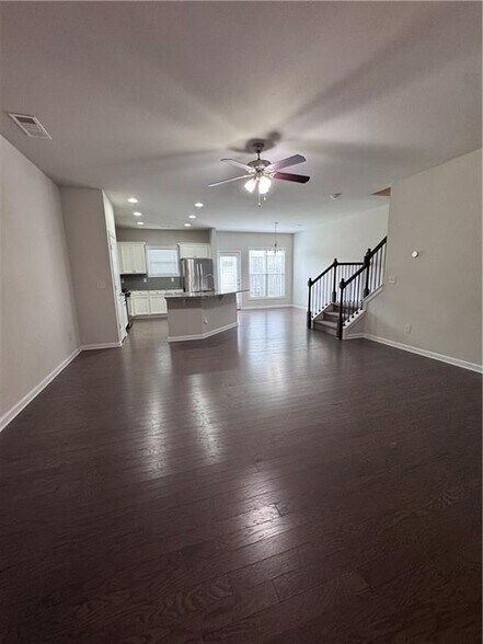 Building Photo - 2670 Maple Leaf Terrace