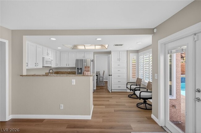 Building Photo - 4835 Illustrious St