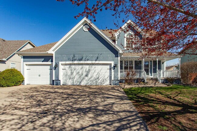 Building Photo - 824 SE 11 Terrace