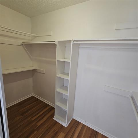 Building Photo - 1400 Darr St