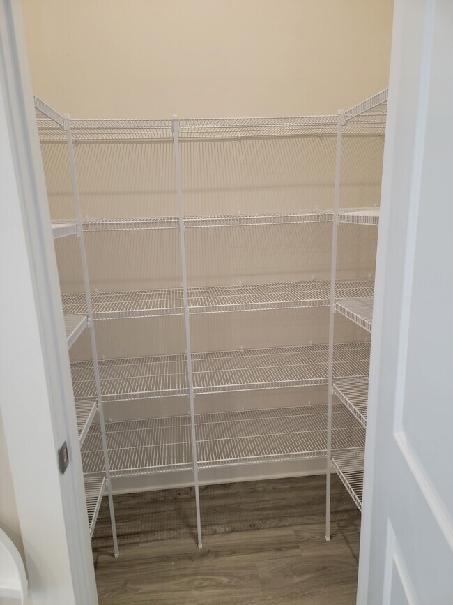 Building Photo - 1622 Grove Chestnut Rd