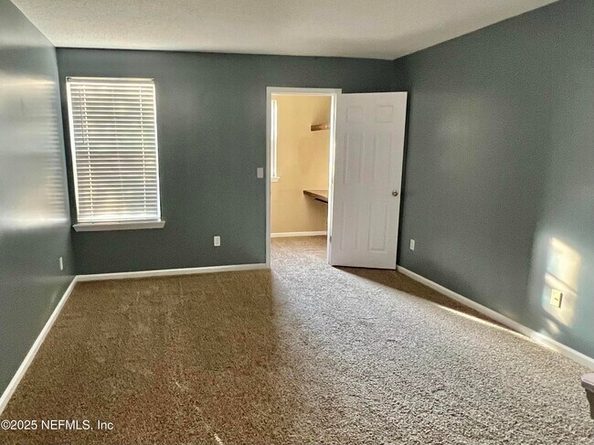 Building Photo - 13660 Chipperfield Ln