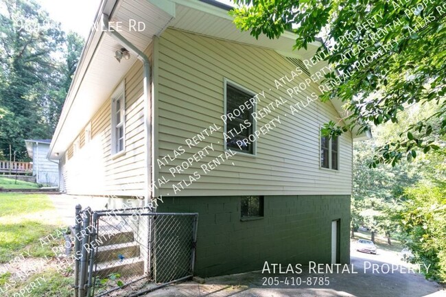 Building Photo - 9849 Greenlee Rd