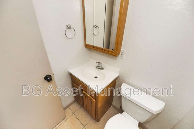 Building Photo - 1650 Barrus Ave