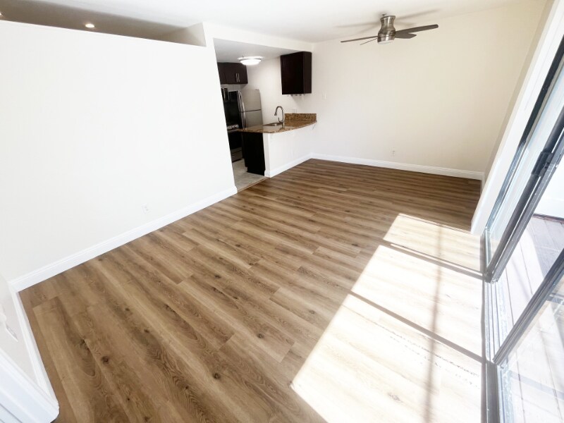 Building Photo - 101 W Canada