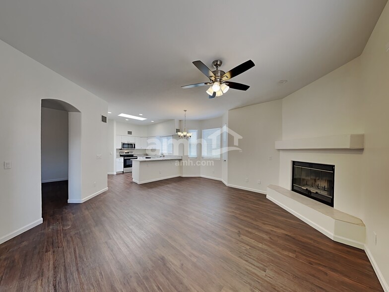 Building Photo - 10191 N Tarheel Pl