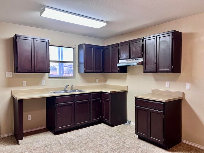 Building Photo - 14119 Fawn Dr