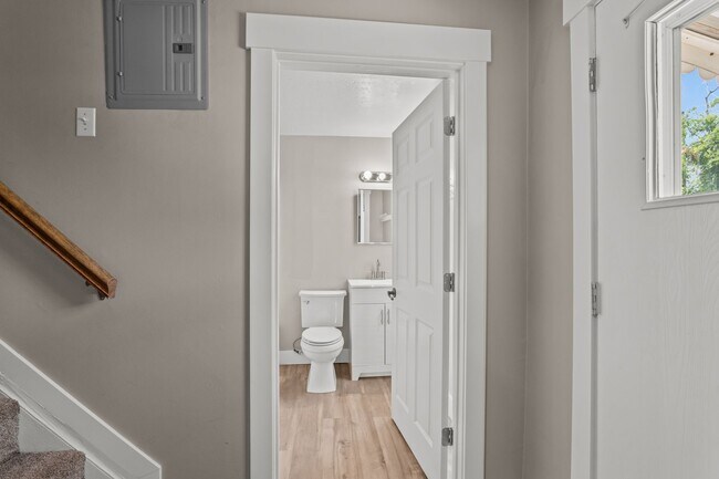 Building Photo - Mei-312 S 200 E Spanish Fork, UT 84660