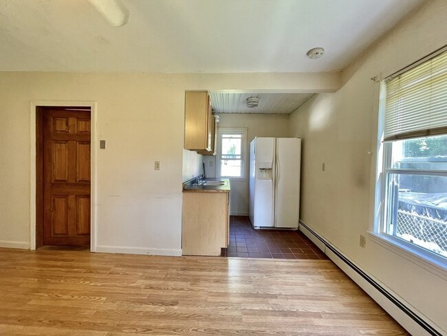 Building Photo - 51 Rosemont St