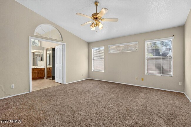 Building Photo - 7427 W Topeka Dr