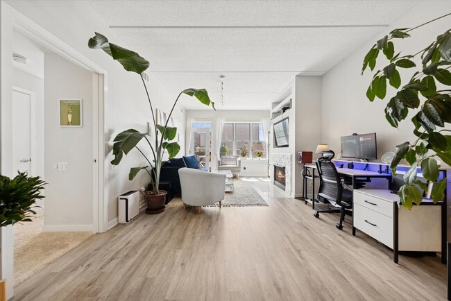 Building Photo - 1515 N Wells St