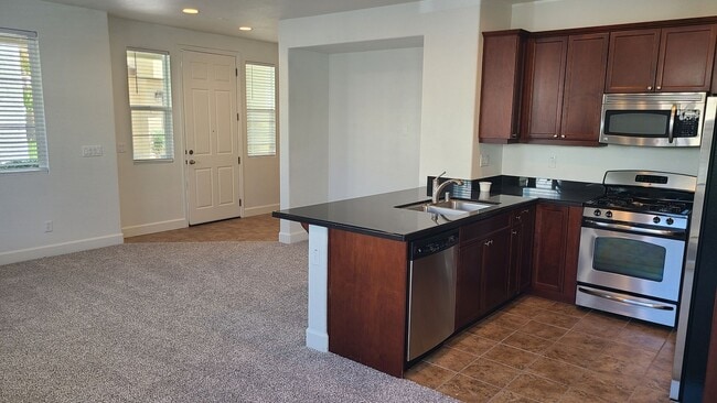 Building Photo - West Roseville, New Paint & Carpet 2 Story...