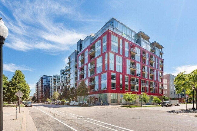 Building Photo - 901 S 2nd St