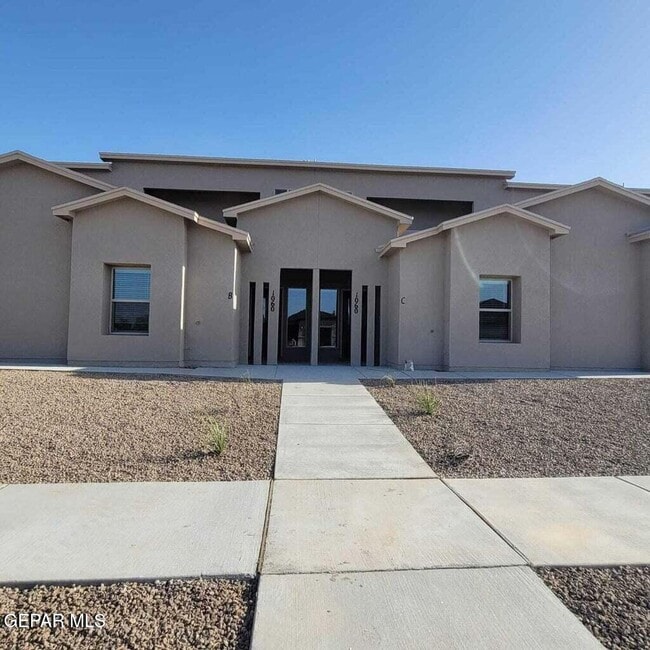 Building Photo - 1060 Hoppas St