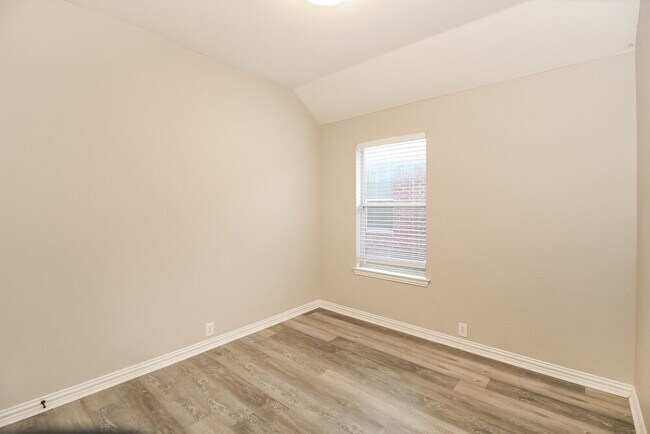 Building Photo - 1721 Duck Cove Dr