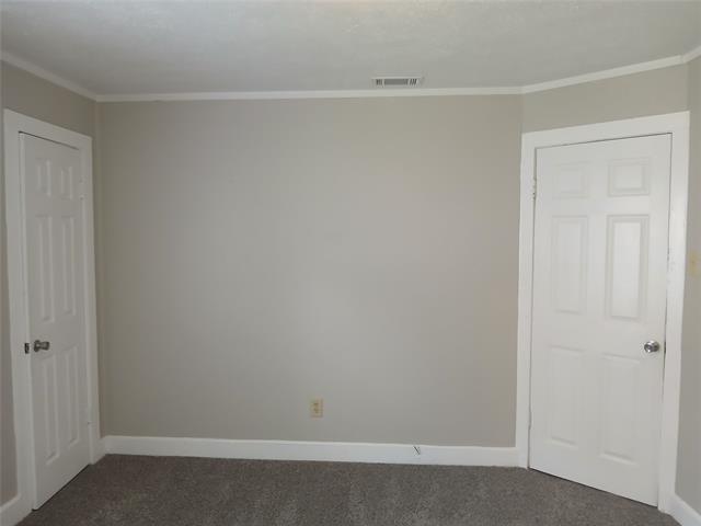 Building Photo - 319 W Clarendon Dr